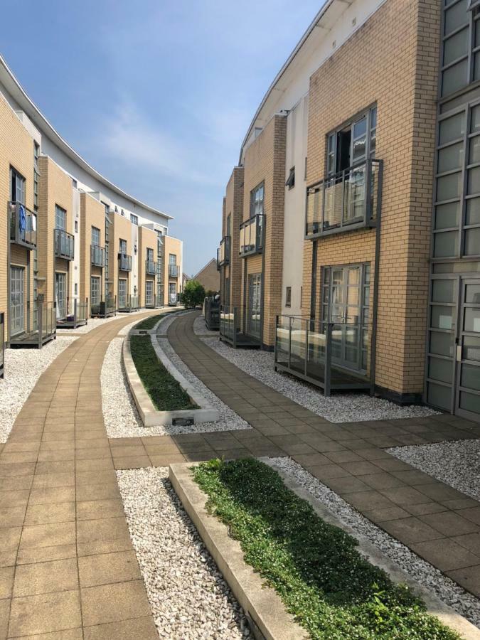Charlesmere Gardems Londra Dış mekan fotoğraf